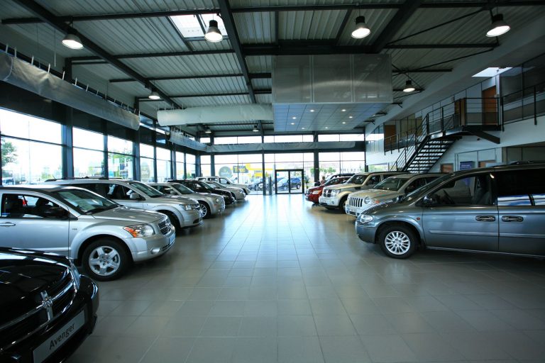 NOS RÉFÉRENCES Concession automobile